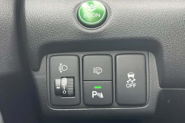 Honda CR-V (2016) thumbnail 33