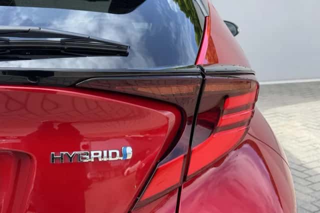 Toyota C-HR (2021) thumbnail 51