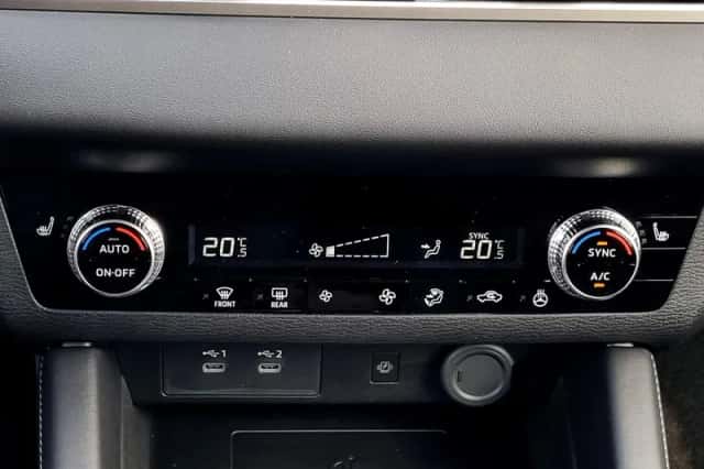 Mitsubishi Outlander (2026) thumbnail 12
