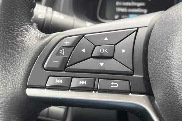 Nissan Leaf (2024) thumbnail 11