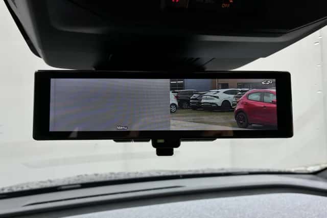 Renault Mégane E-Tech (2022) thumbnail 6