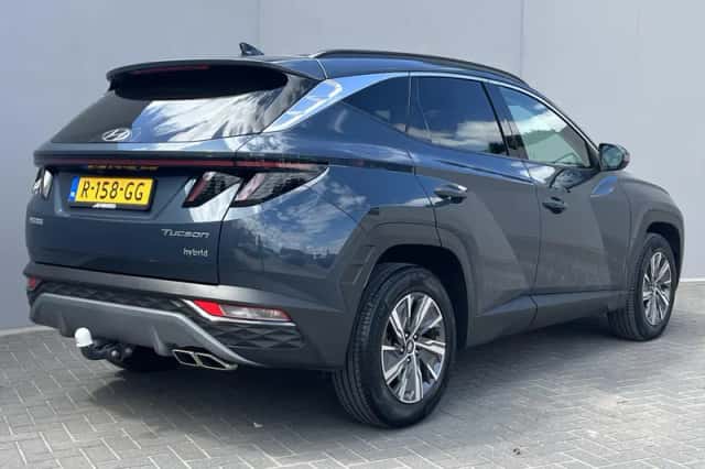 Hyundai Tucson (2022) thumbnail 3