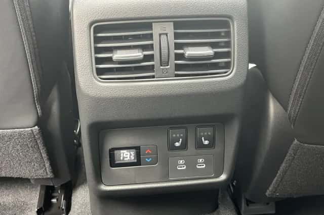 Nissan X-Trail (2026) thumbnail 4