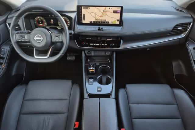 Nissan X-Trail (2025) thumbnail 2
