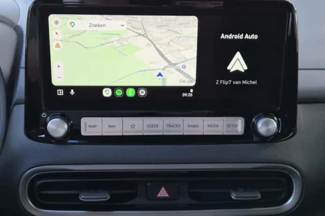 Hyundai Kona (2022) thumbnail 6