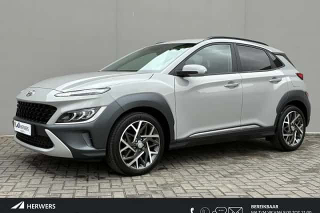 Hyundai Kona (2023) thumbnail 1