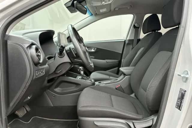 Hyundai Kona (2023) thumbnail 6
