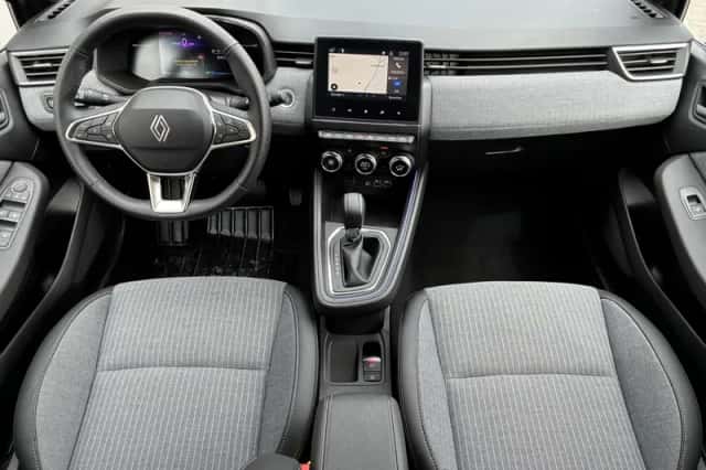 Renault Clio (2025) thumbnail 2