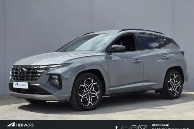 Hyundai Tucson (2022) thumbnail 1