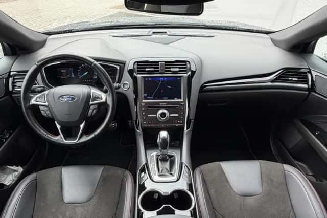 Ford Mondeo (2021) thumbnail 2