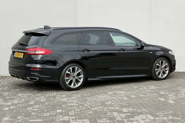 Ford Mondeo (2021) thumbnail 3