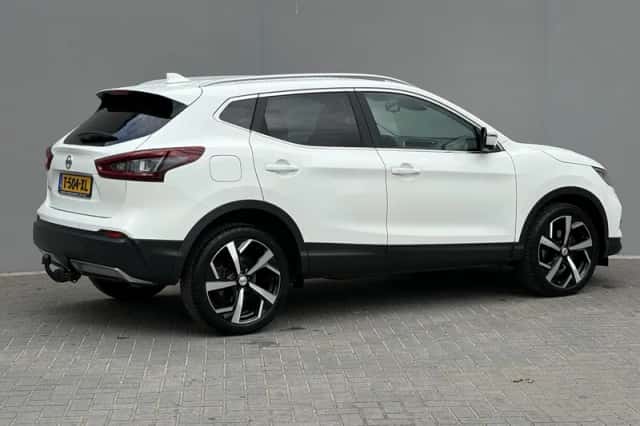 Nissan Qashqai (2021) thumbnail 3