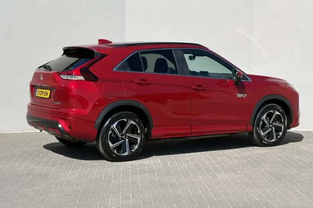 Mitsubishi Eclipse Cross (2022) thumbnail 3