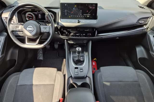 Nissan Qashqai (2023) thumbnail 2