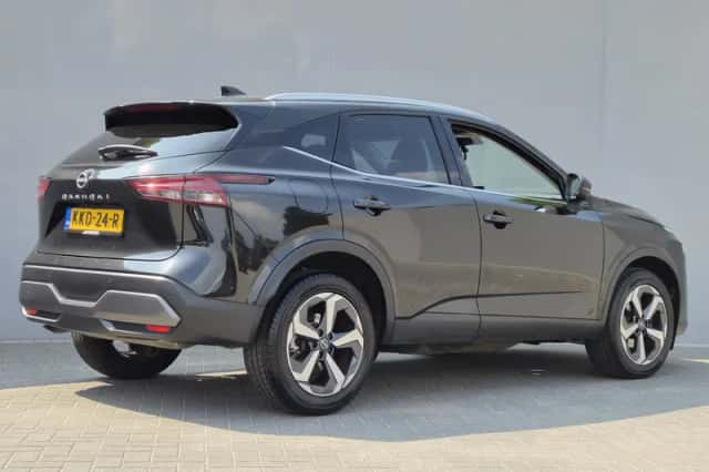 Nissan Qashqai (2023) thumbnail 3