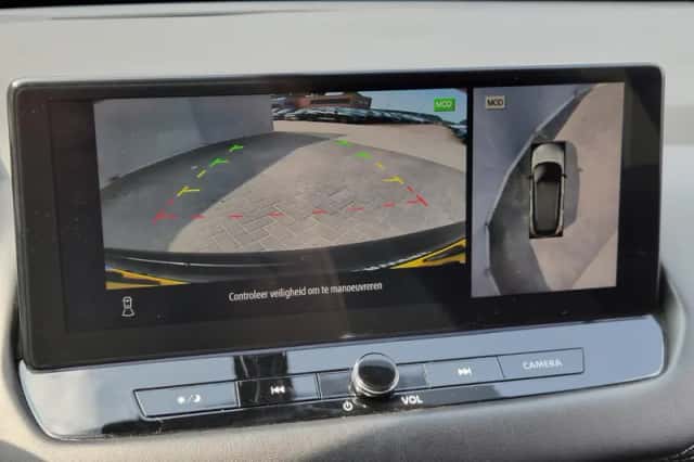 Nissan Qashqai (2023) thumbnail 5