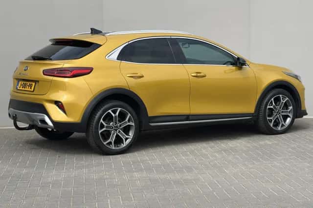 Kia XCeed (2020) thumbnail 3