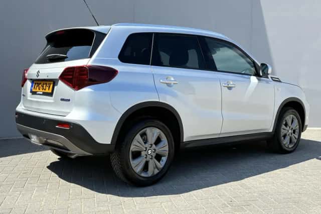 Suzuki Vitara (2025) thumbnail 3
