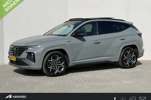 Hyundai Tucson (2023) thumbnail 1