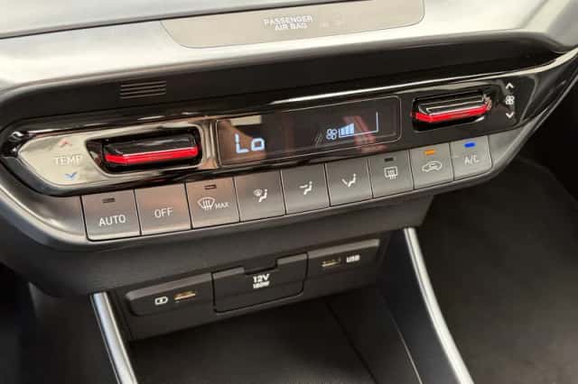 Hyundai i20 (2023) thumbnail 4