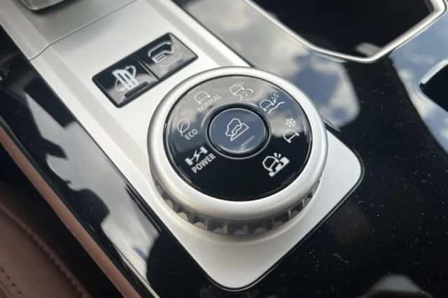 Mitsubishi Outlander (2026) thumbnail 5