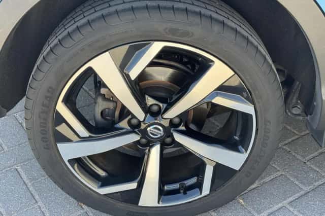 Nissan Qashqai (2018) thumbnail 4