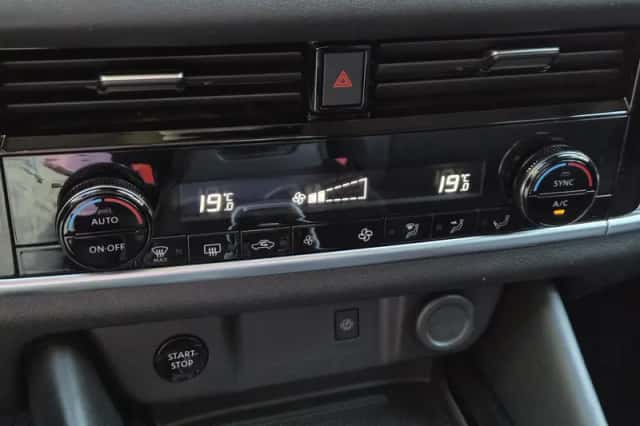 Nissan Qashqai (2024) thumbnail 4