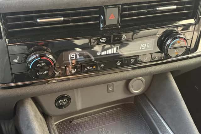 Nissan Qashqai (2024) thumbnail 4