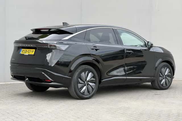 Nissan Ariya (2024) thumbnail 3