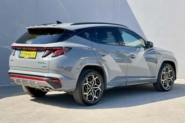 Hyundai Tucson (2023) thumbnail 3