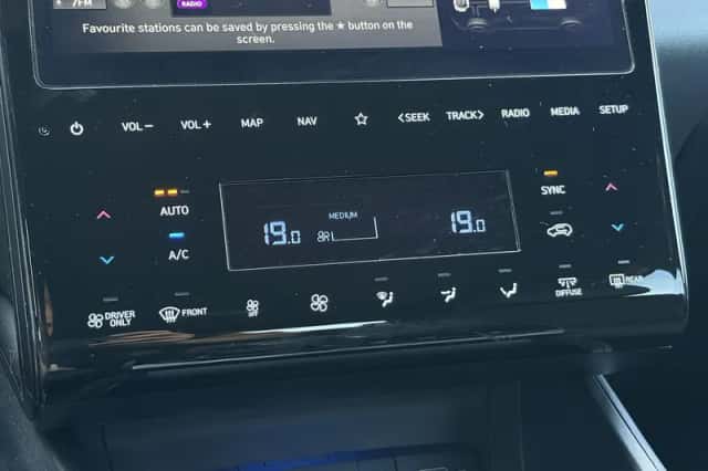 Hyundai Tucson (2023) thumbnail 4