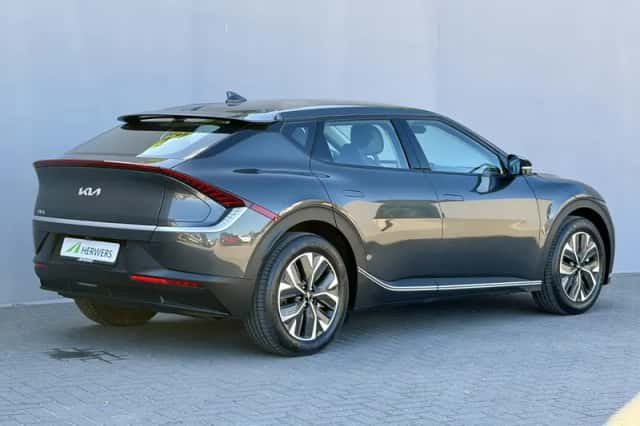 Kia EV6 (2025) thumbnail 3