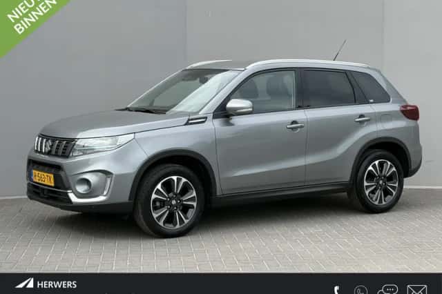 Suzuki Vitara (2023) thumbnail 1