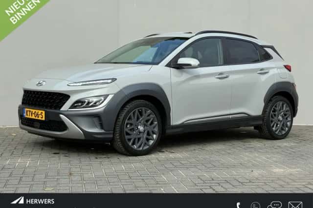 Hyundai Kona (2022) thumbnail 1