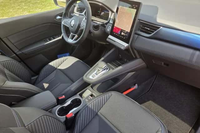 Renault Captur (2025) thumbnail 25