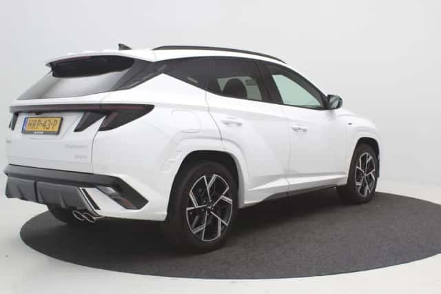 Hyundai Tucson (2025) thumbnail 3