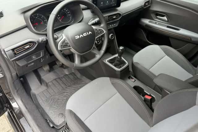 Dacia Sandero Stepway (2025) thumbnail 18
