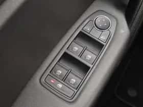 Renault Captur (2023) thumbnail 23
