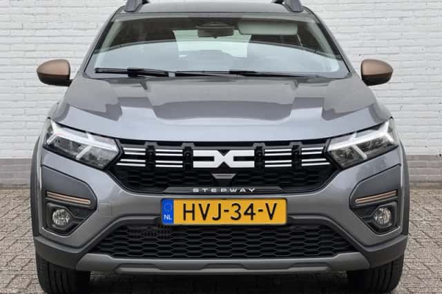 Dacia Sandero Stepway (2025) thumbnail 5