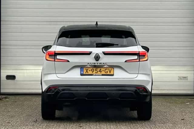 Renault Austral (2023) thumbnail 28