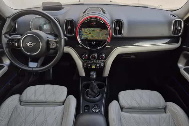 MINI Countryman (2023) thumbnail 2