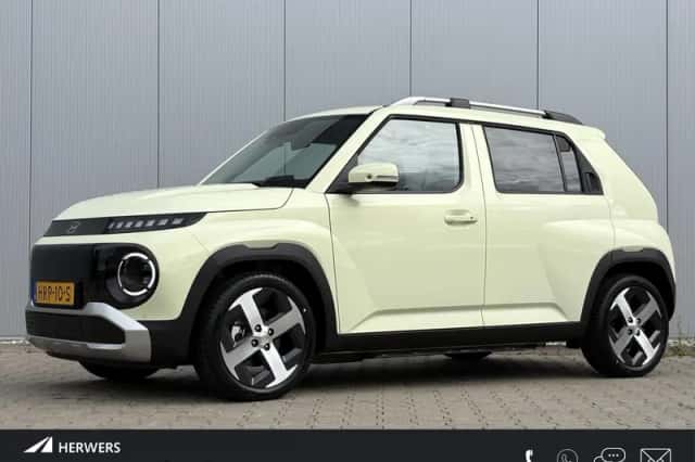 Hyundai Inster (2025) thumbnail 1