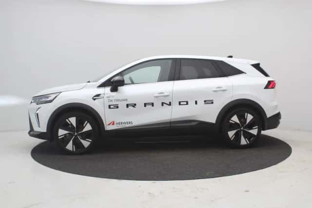 Mitsubishi Grandis (2025) thumbnail 6