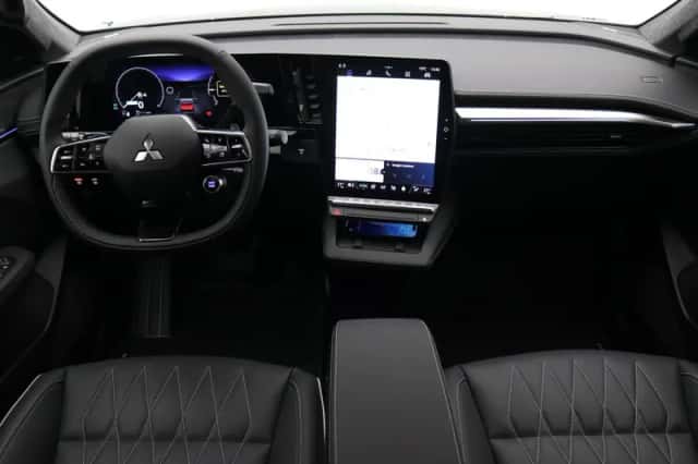 Mitsubishi Eclipse Cross (2025) thumbnail 2