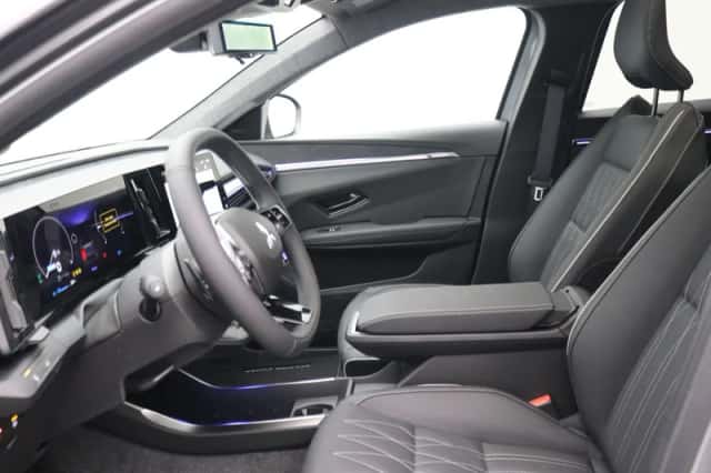 Mitsubishi Eclipse Cross (2025) thumbnail 4