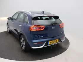 Kia Niro (2017) thumbnail 24