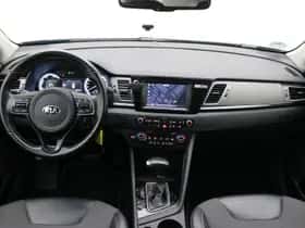 Kia Niro (2017) thumbnail 5