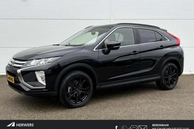 Mitsubishi Eclipse Cross (2018) thumbnail 1