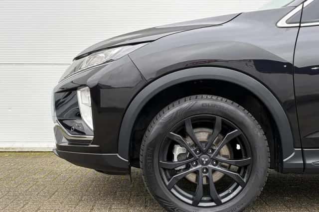 Mitsubishi Eclipse Cross (2018) thumbnail 16