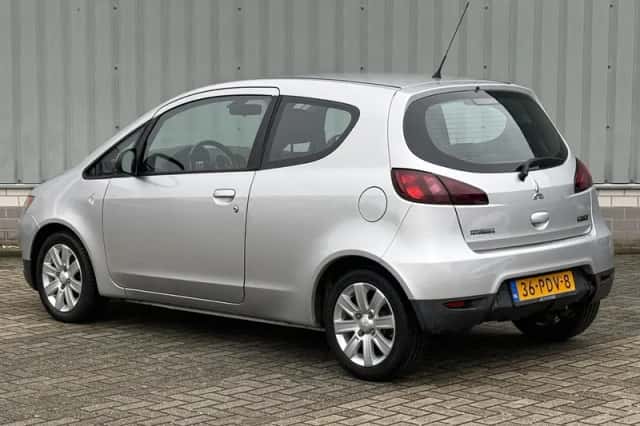 Mitsubishi Colt (2011) thumbnail 6